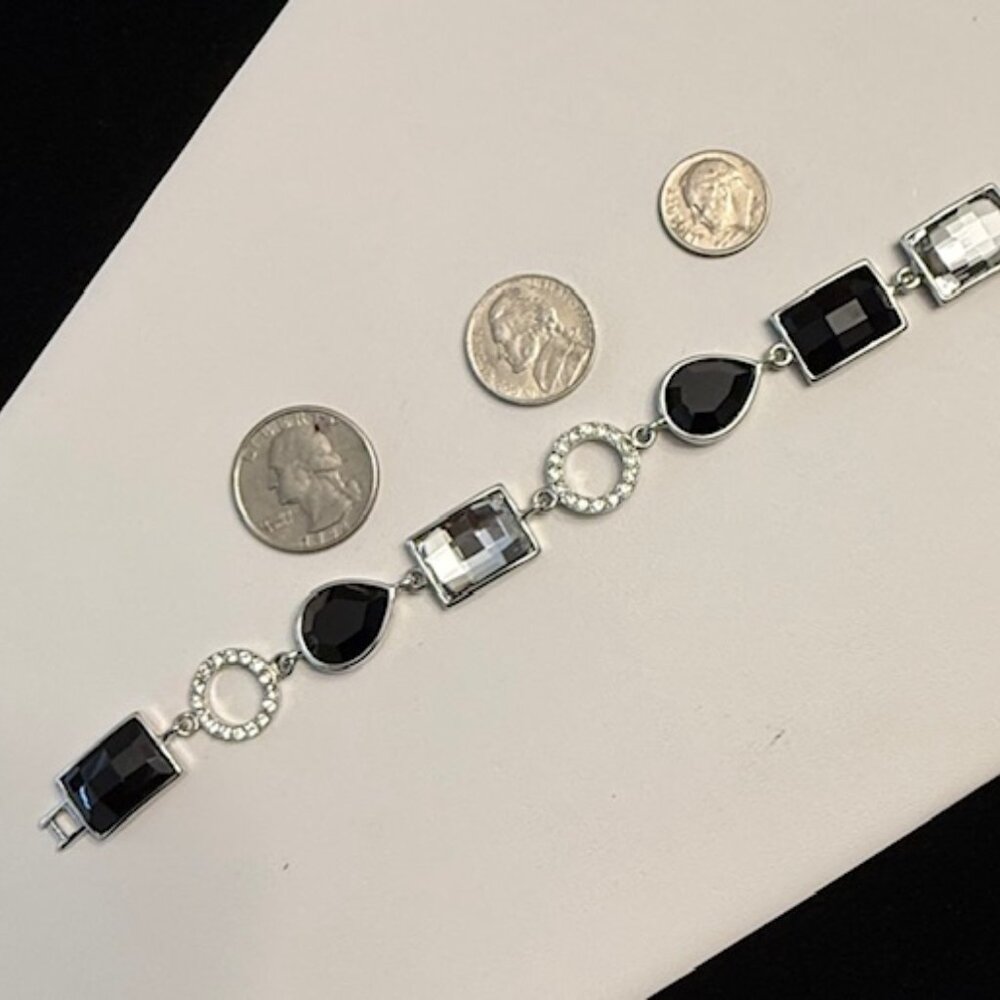 Lia Sophia "PARTY ON" Bracelet - Picture 10 of 12